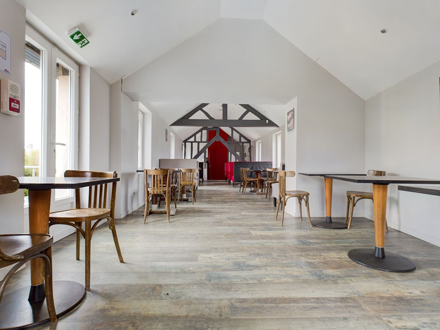 LOCAL COMMERCIAL - 210 m2