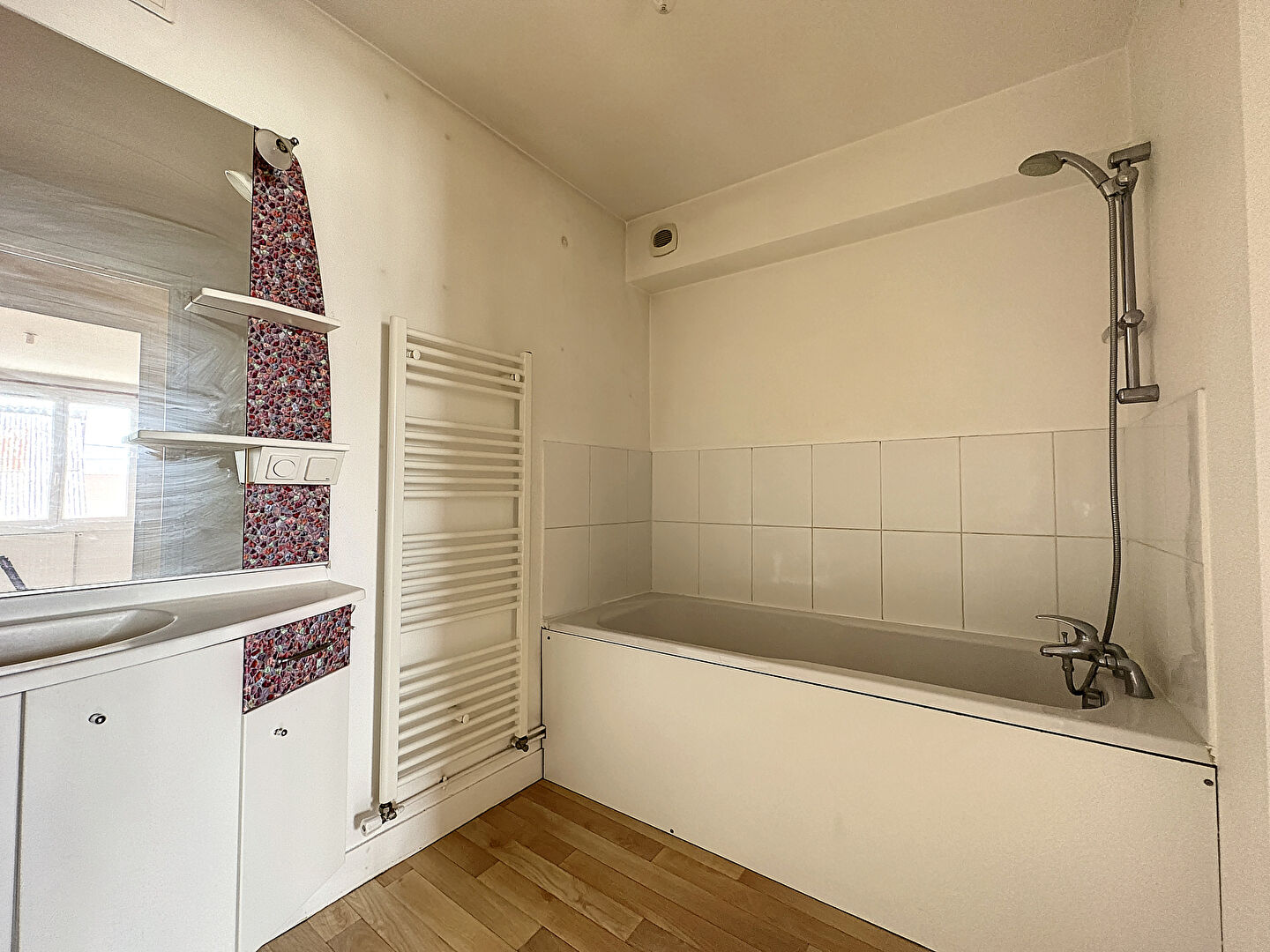 MAISON 3 pièces à OISSEL