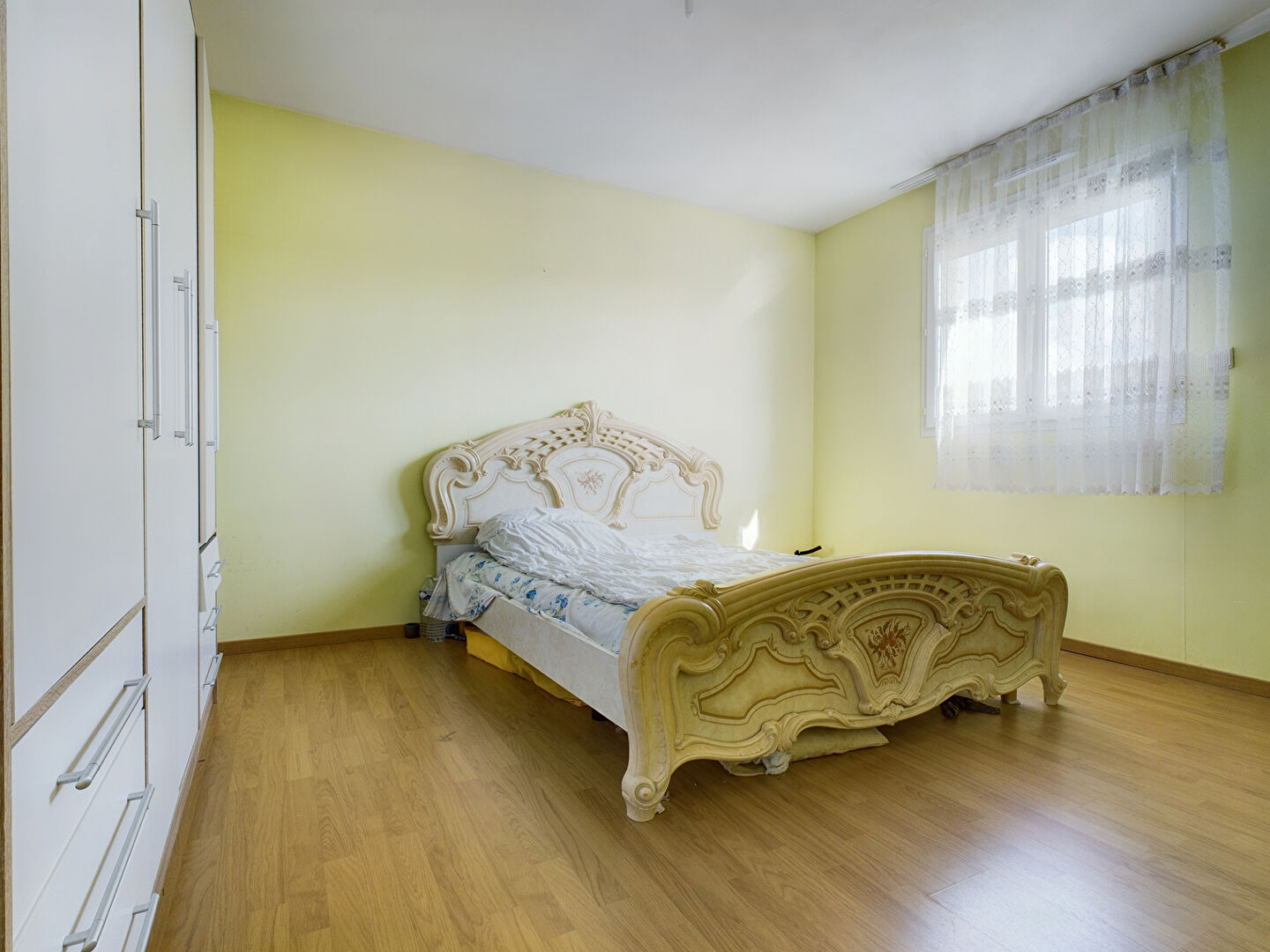 VENTE : maison de 5 pièces (160 m²) à SURVILLE