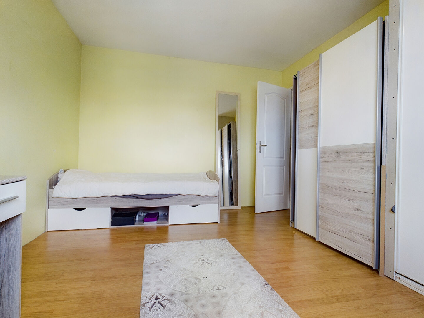 VENTE : maison de 5 pièces (160 m²) à SURVILLE