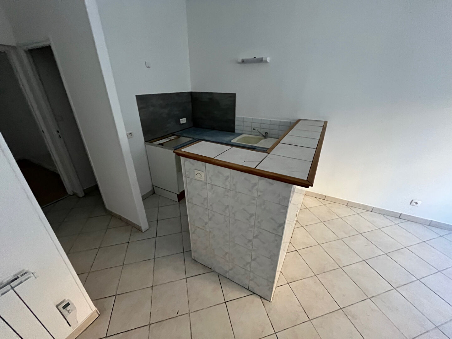 Appartement  au rez de chaussée T1 BIS - 76500 Elbeuf - Réf BEAL-RDC