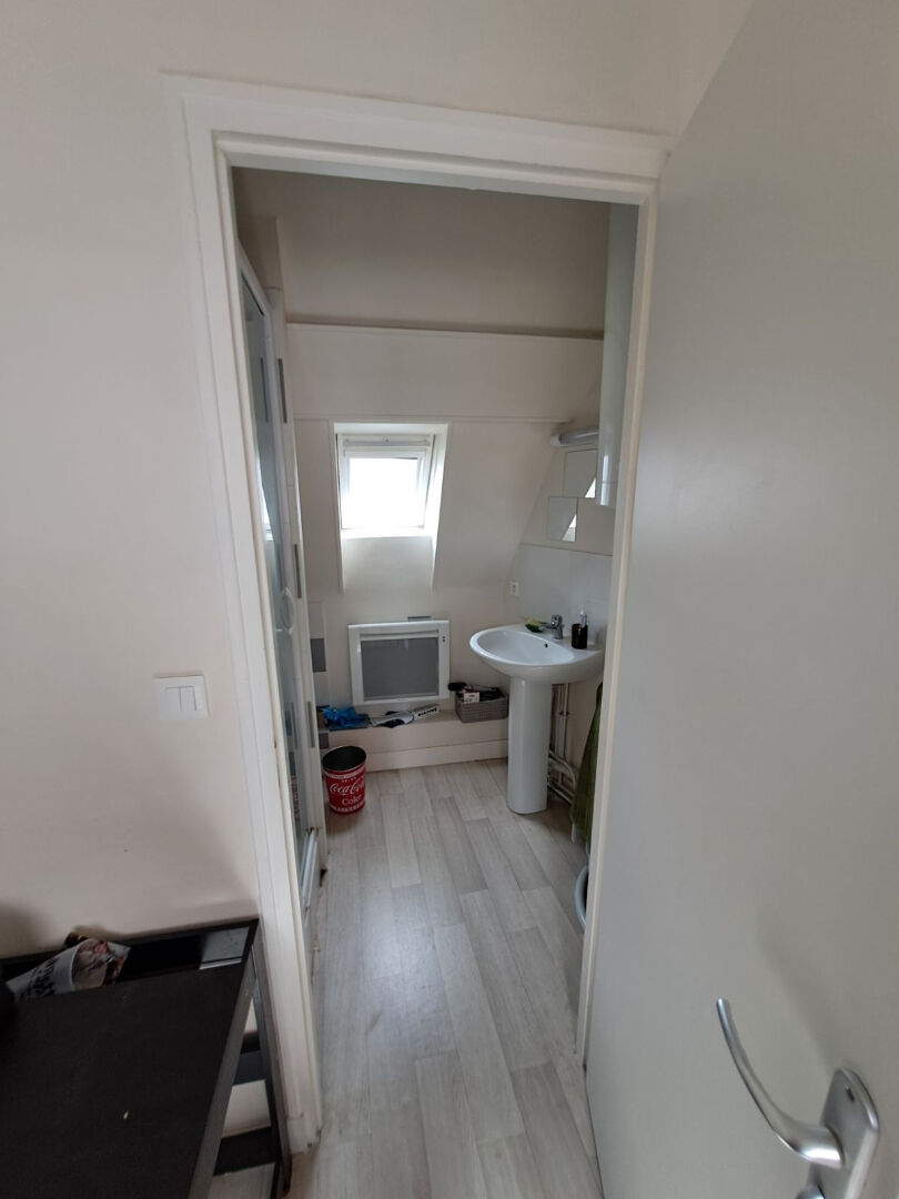EVREUX centre ville - un appartement de type studio de 13.63 m²
