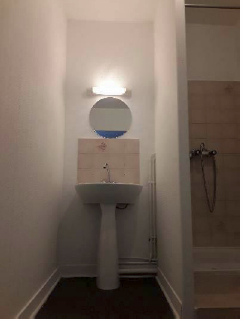 Appartement  T2 avec balcon en résidence à Louer -76500 Elbeuf - Réf LAUR-2E-24