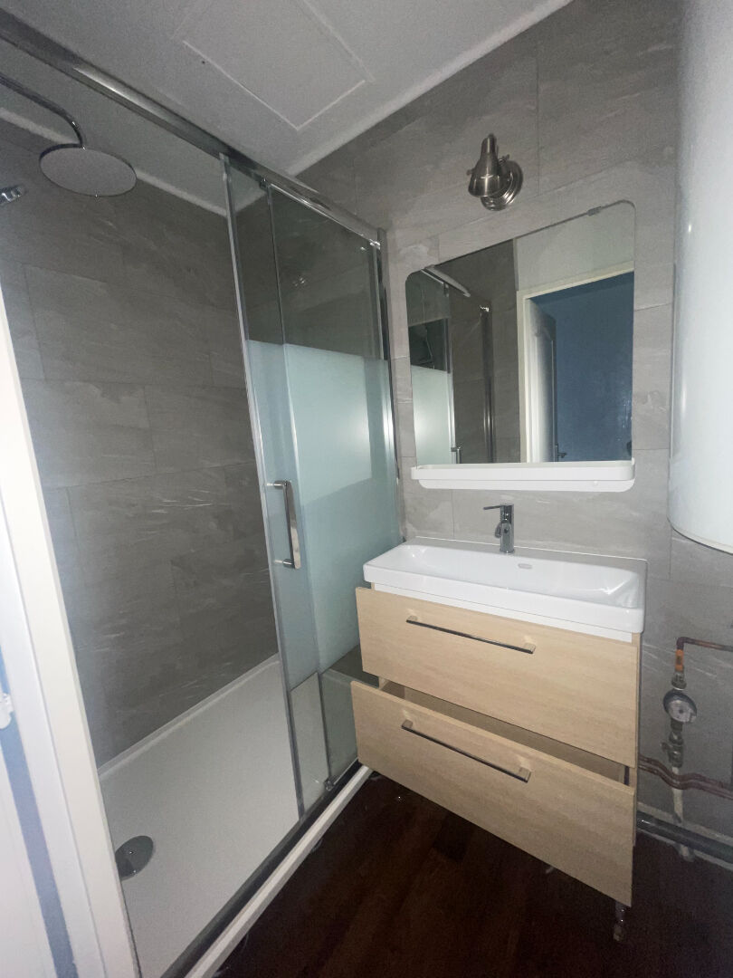 A Louer Appartement  T4 pièces en RDC en  TRIPLEX - 76500 Elbeuf - Réf MARI-RDC-G