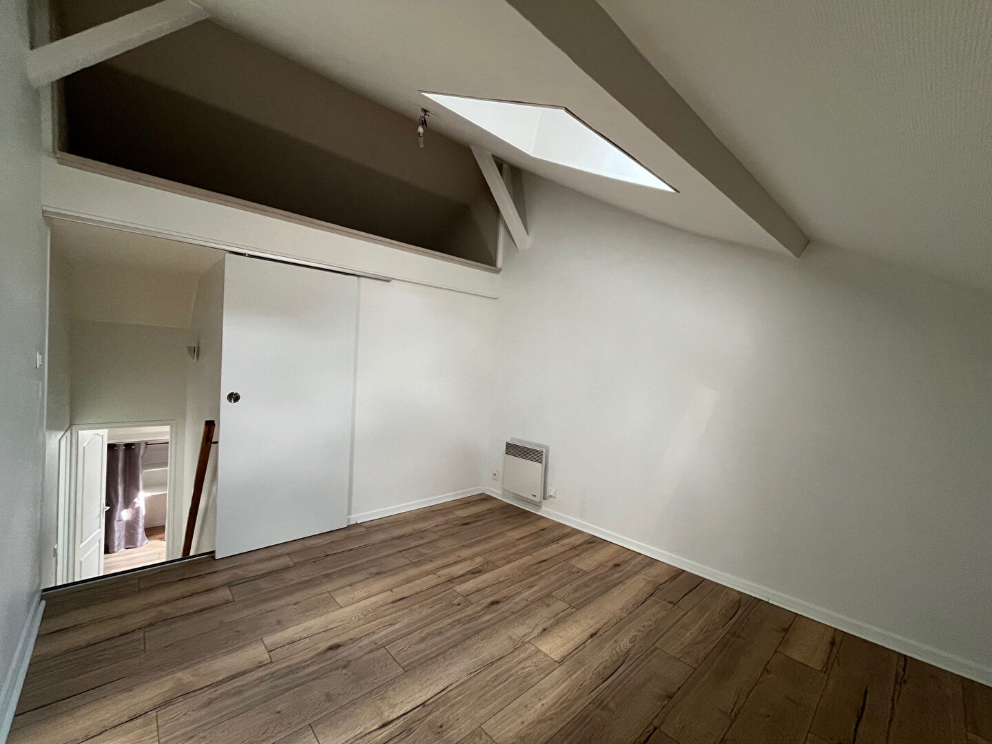 A Louer Appartement  T4 pièces en RDC en  TRIPLEX - 76500 Elbeuf - Réf MARI-RDC-G