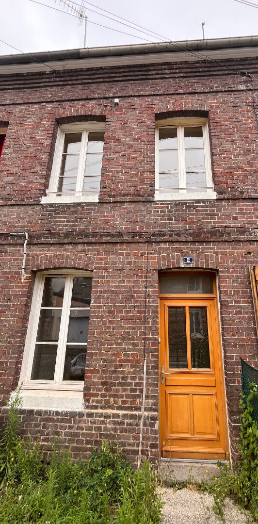 Maison de ville avec cour à Saint Etienne du Rouvray