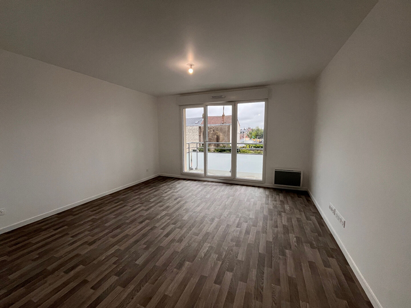 Studio neuf de 28 m2 avec balcon