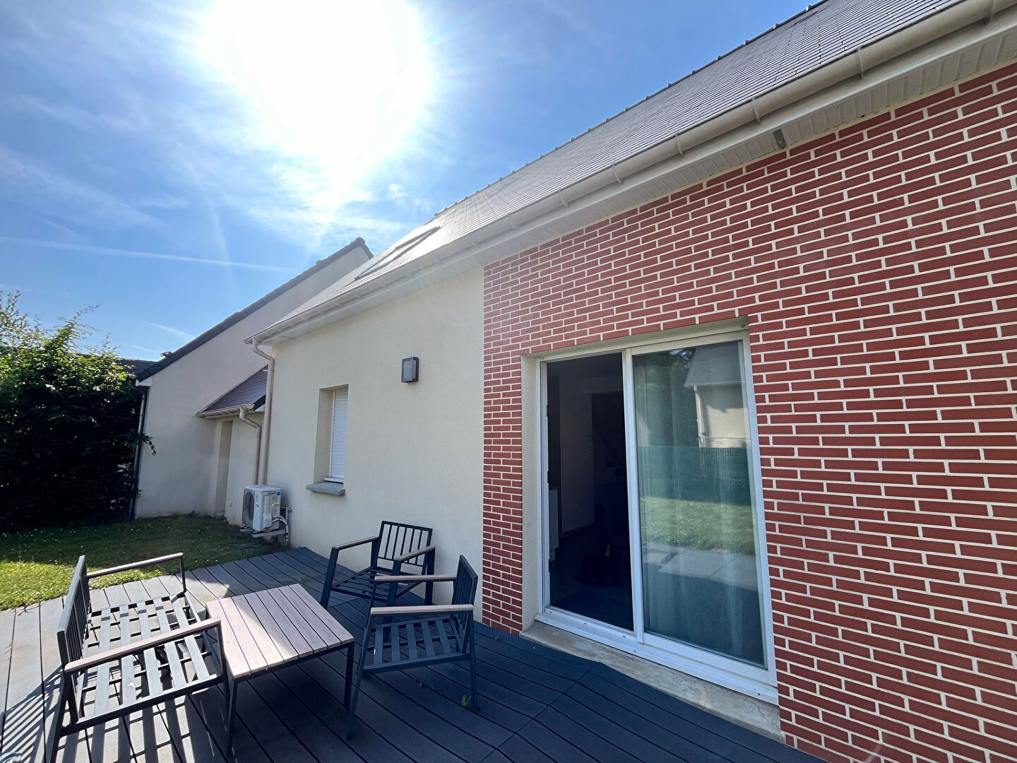 Maison récente meublée aux essarts T4 avec jardin