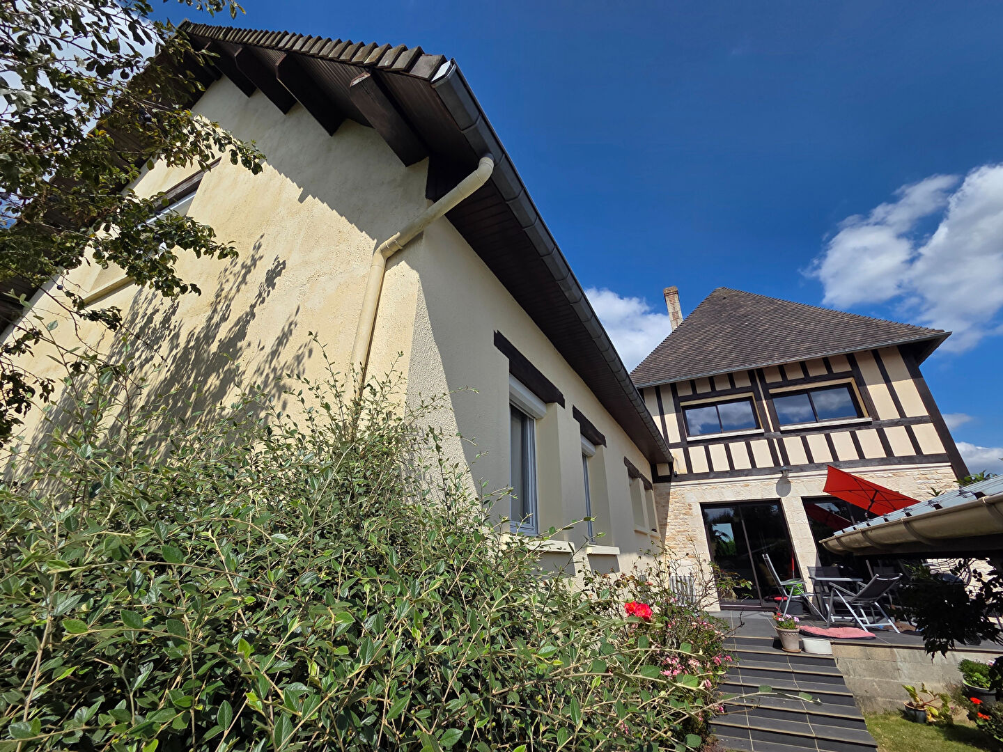 Maison spacieuse à vendre à Arelaune-en-Seine - Référence 2328