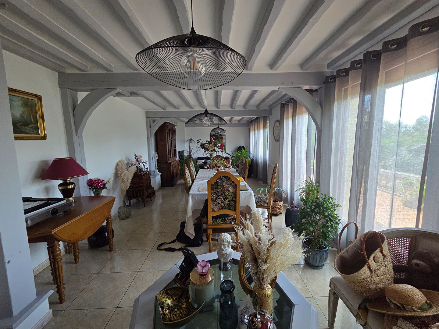 Maison spacieuse à vendre à Arelaune-en-Seine - Référence 2328