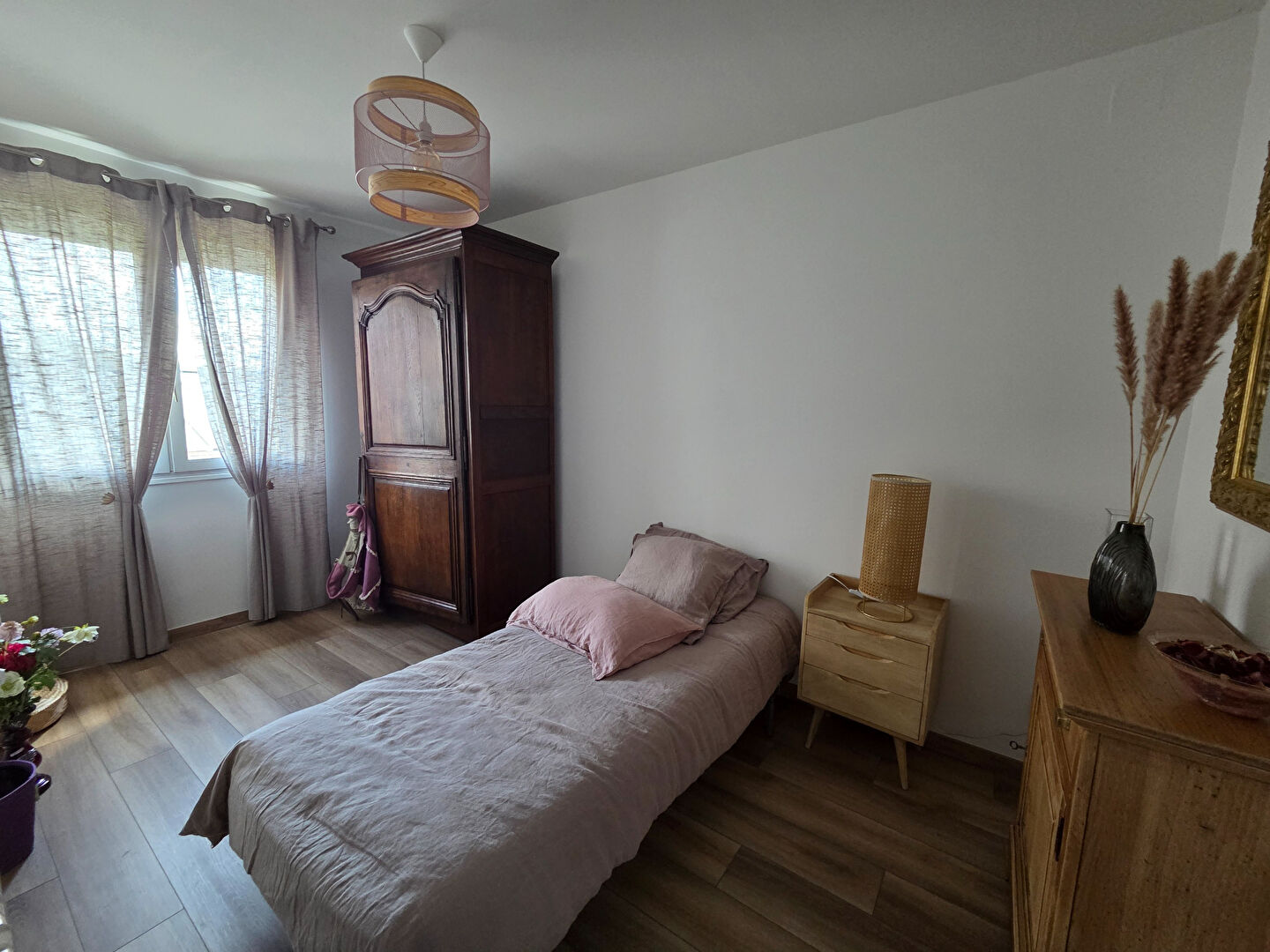 Maison spacieuse à vendre à Arelaune-en-Seine - Référence 2328