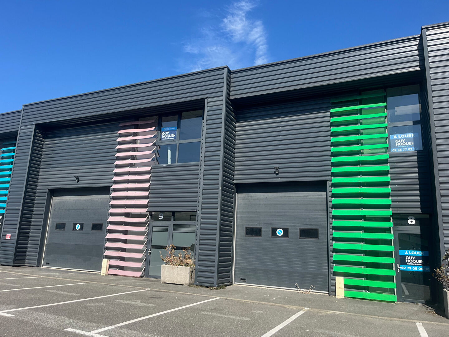 VAL DE REUIL - LOCAL PROFESSIONNEL DE 160M² PROCHE A13  REF VDR-8