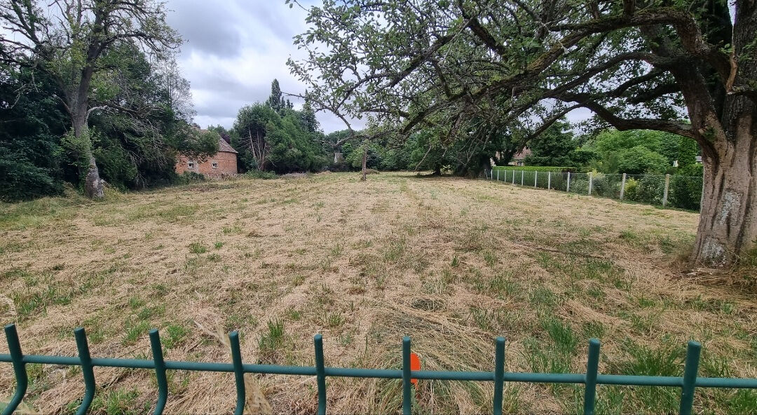 Terrain à vendre à Émalleville - 1217 m²