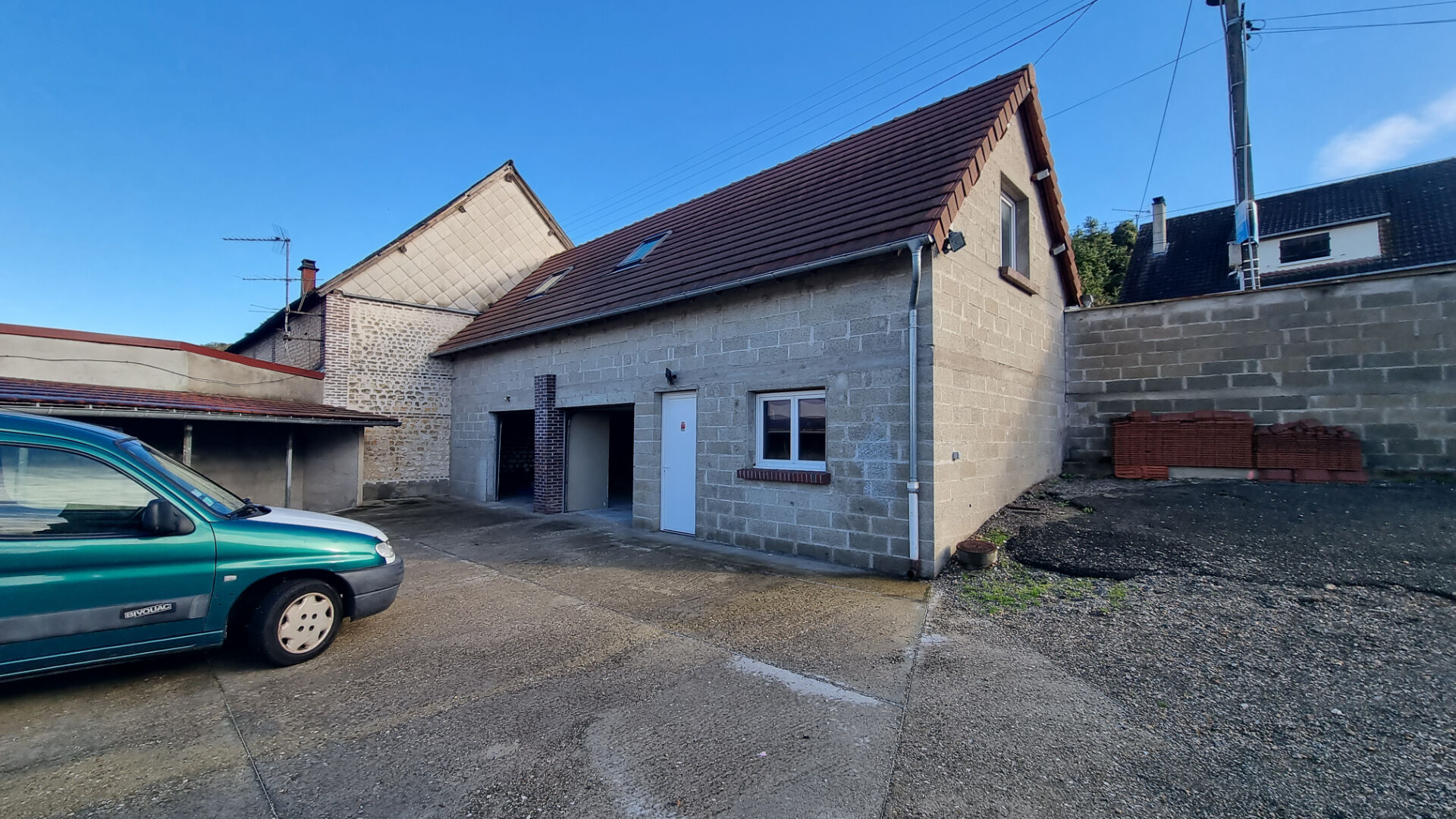 Maison à vendre à Louviers - 5 pièces avec piscine et garage