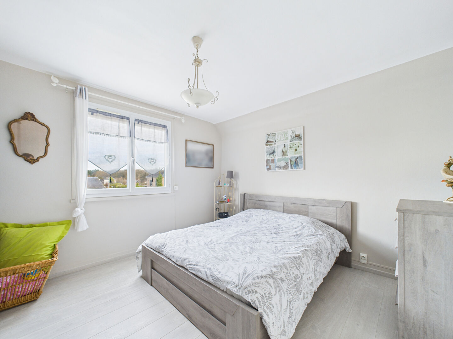 Maison familiale de 5 pièces à vendre au Thuit de l'Oison - Rare sur le marché !