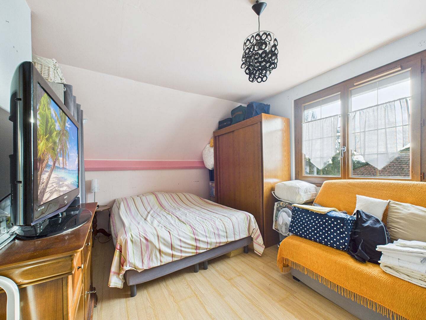 Maison familiale de 5 pièces à vendre au Thuit de l'Oison - Rare sur le marché !