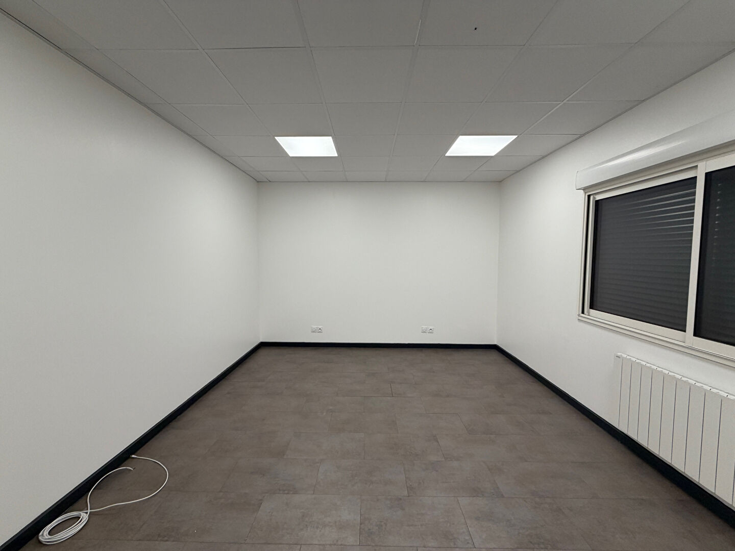 Local d'activité Saint Ouen De Thouberville 1700 m2