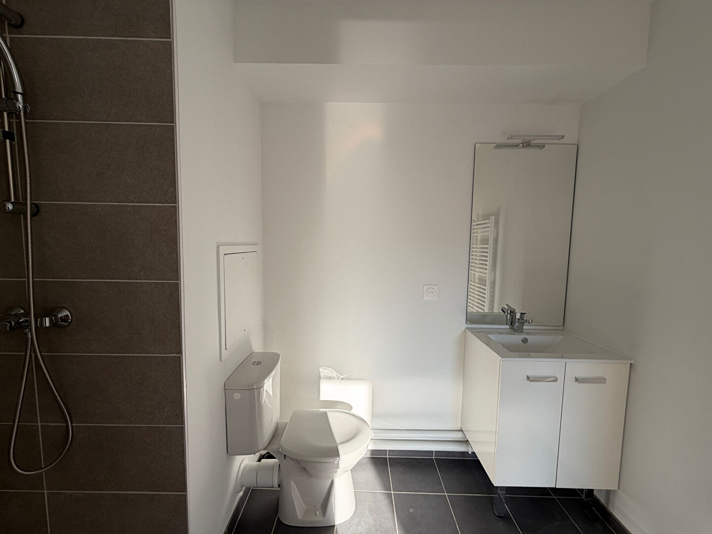 Appartement  T2 neuf avec terrasse et parking