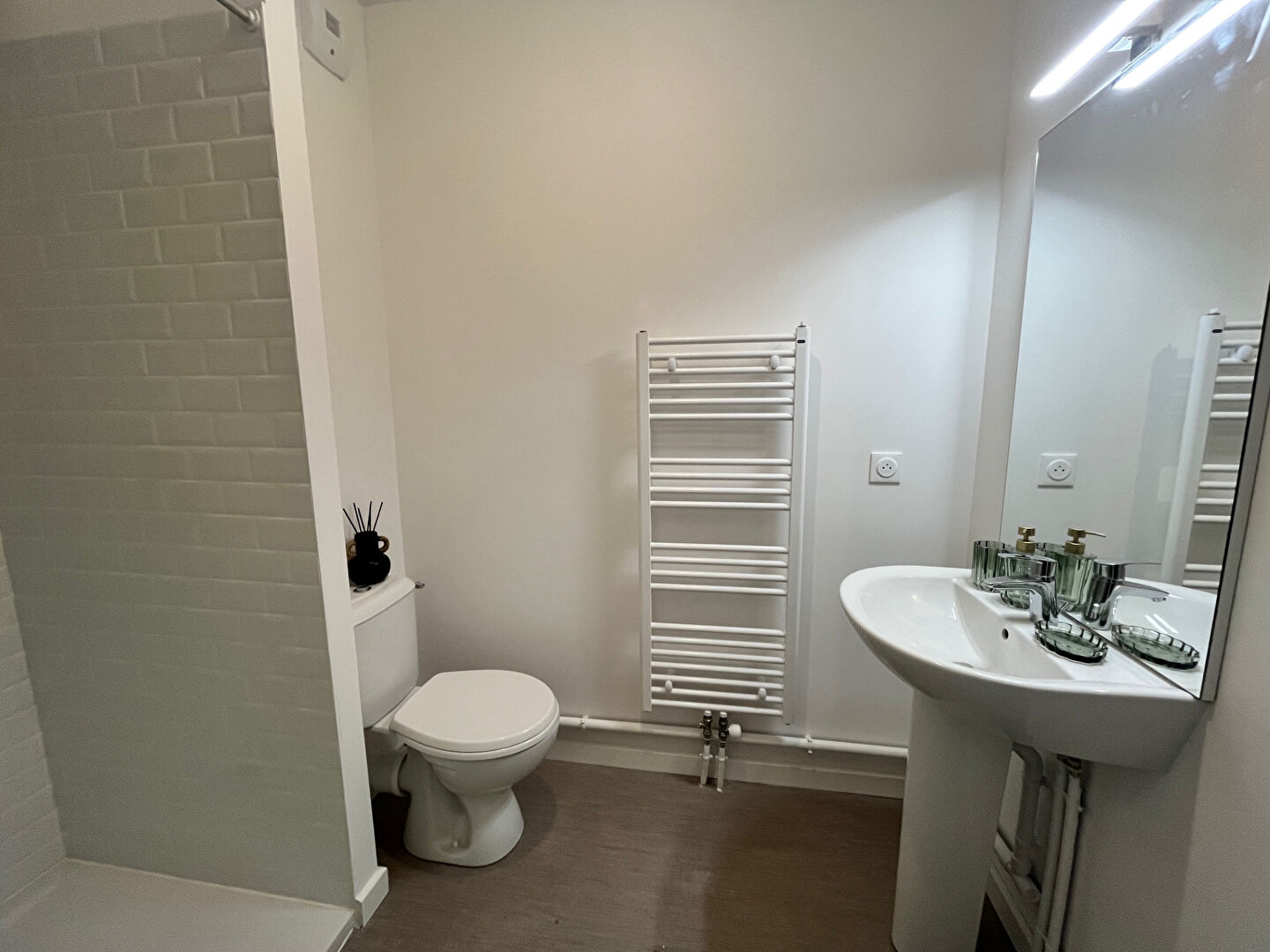 Studio neuf  meublé à Louviers