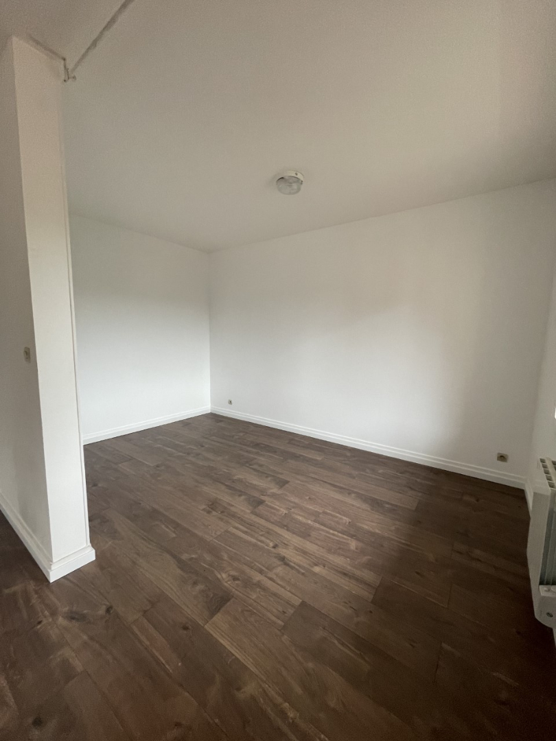 Appartement  2 pièce(s) 42 m2- Référence LAUR-2E-23