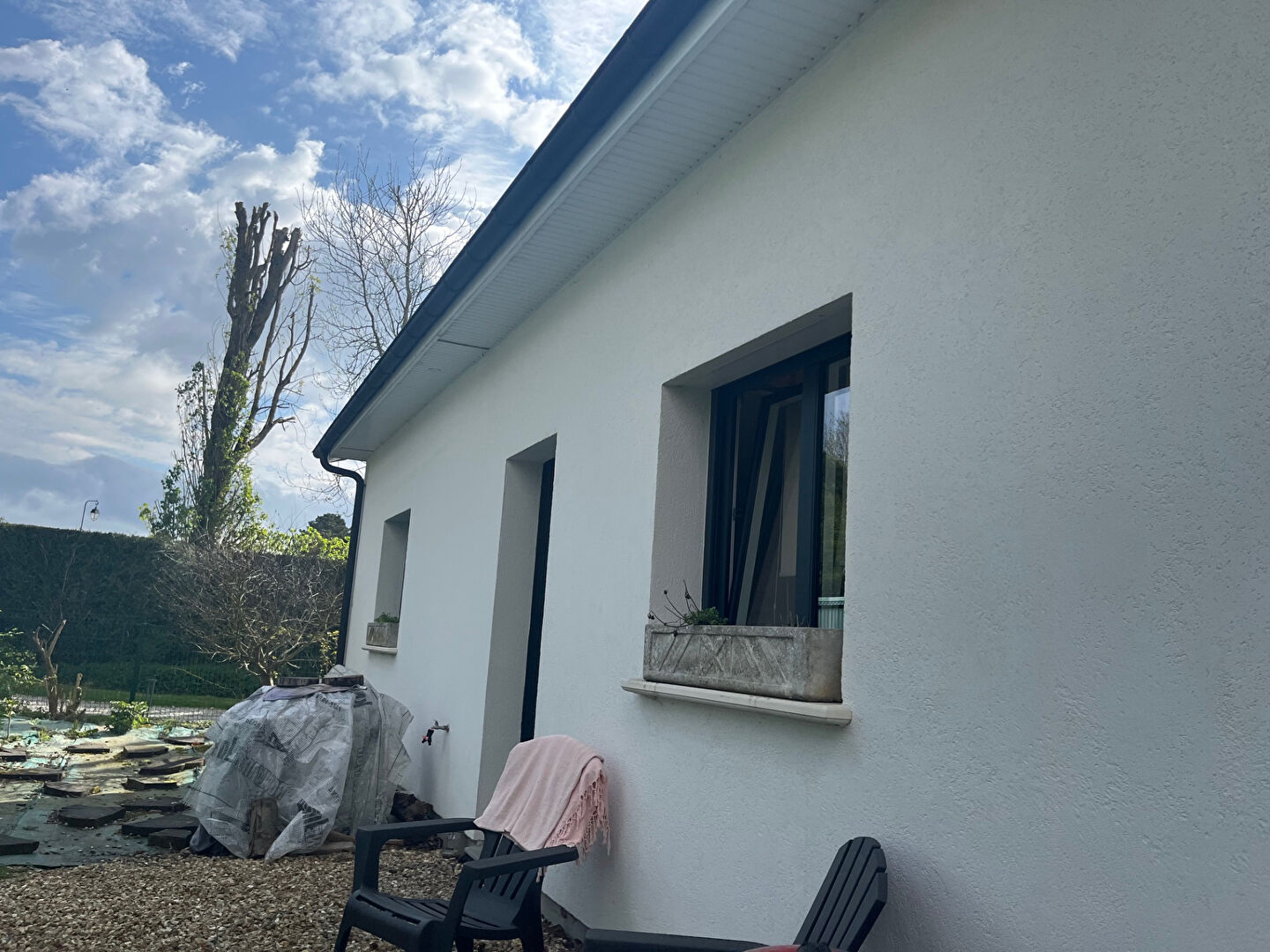 Villa contemporaine de grand standing à vendre à Venon - Réf. DD1801L