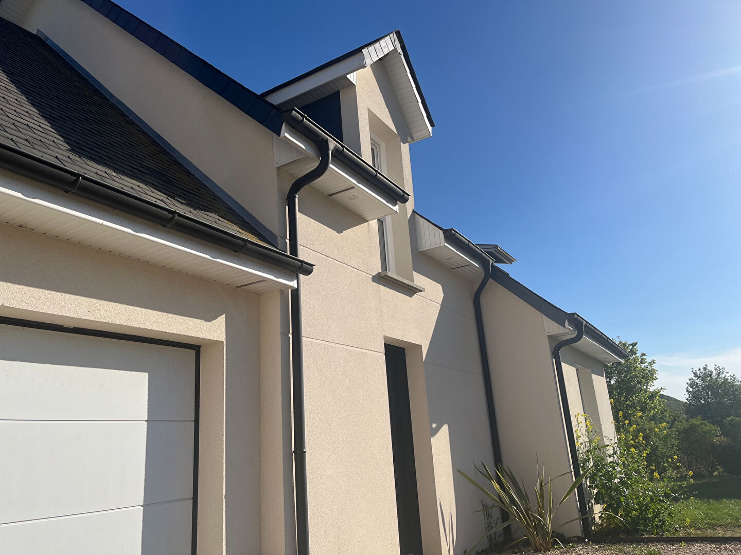 Villa contemporaine 5 pièces à vendre à Amfreville-sur-Iton - Réf. DD1824L