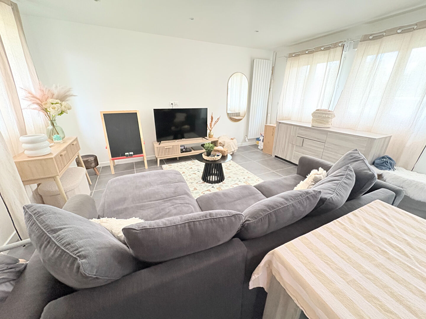 Maison de 90m² + 2 logements - 27340
