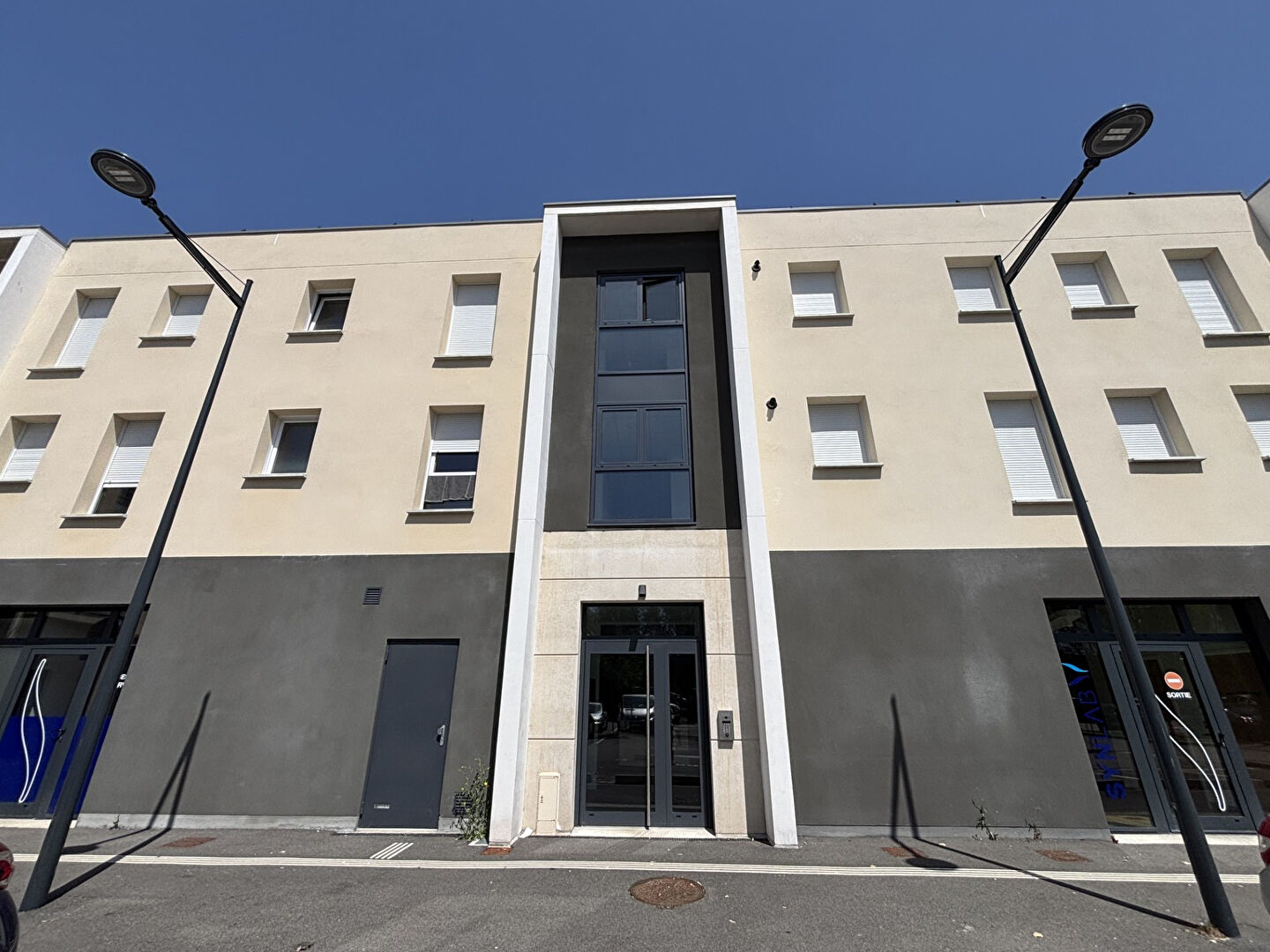 Bel Appartement à Val De Reuil 1 pièce(s) de 30 m2 avec parking