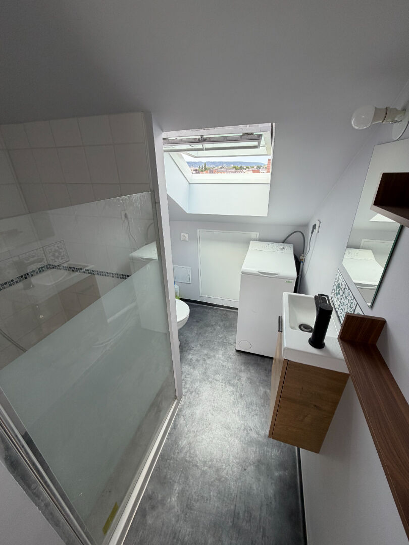 Appartement en duplex entièrement meublé proche de l'I.UT. ELBEUF