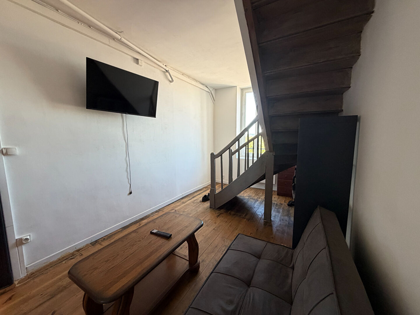 Appartement en duplex entièrement meublé proche de l'I.UT. ELBEUF