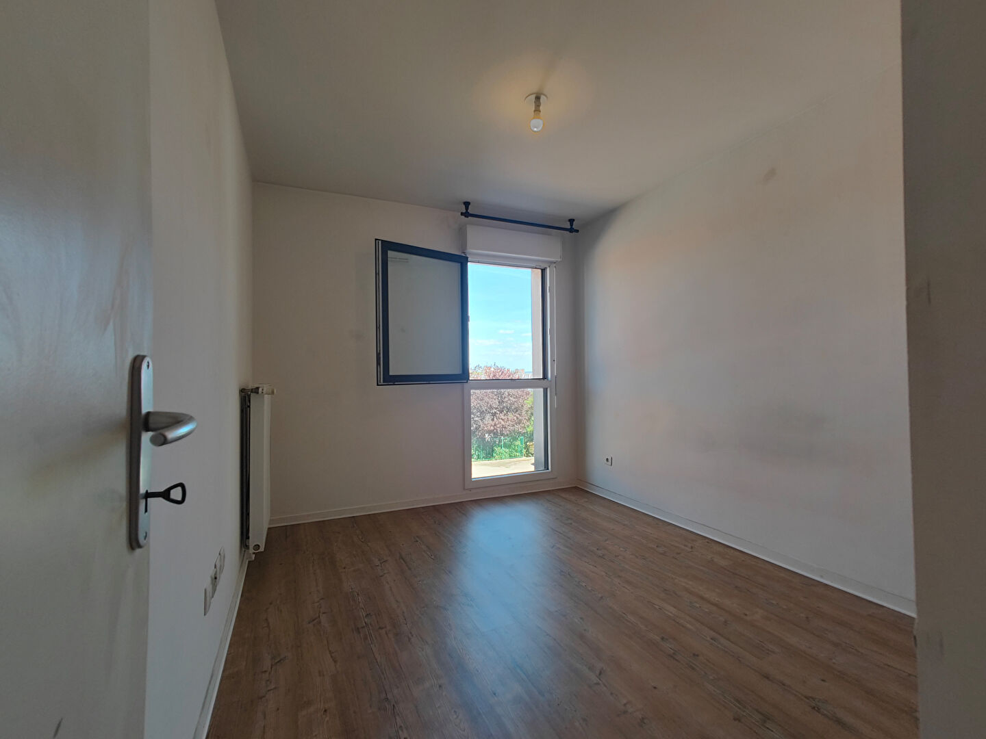 Appartement à Elbeuf T3 avec balcon et parking