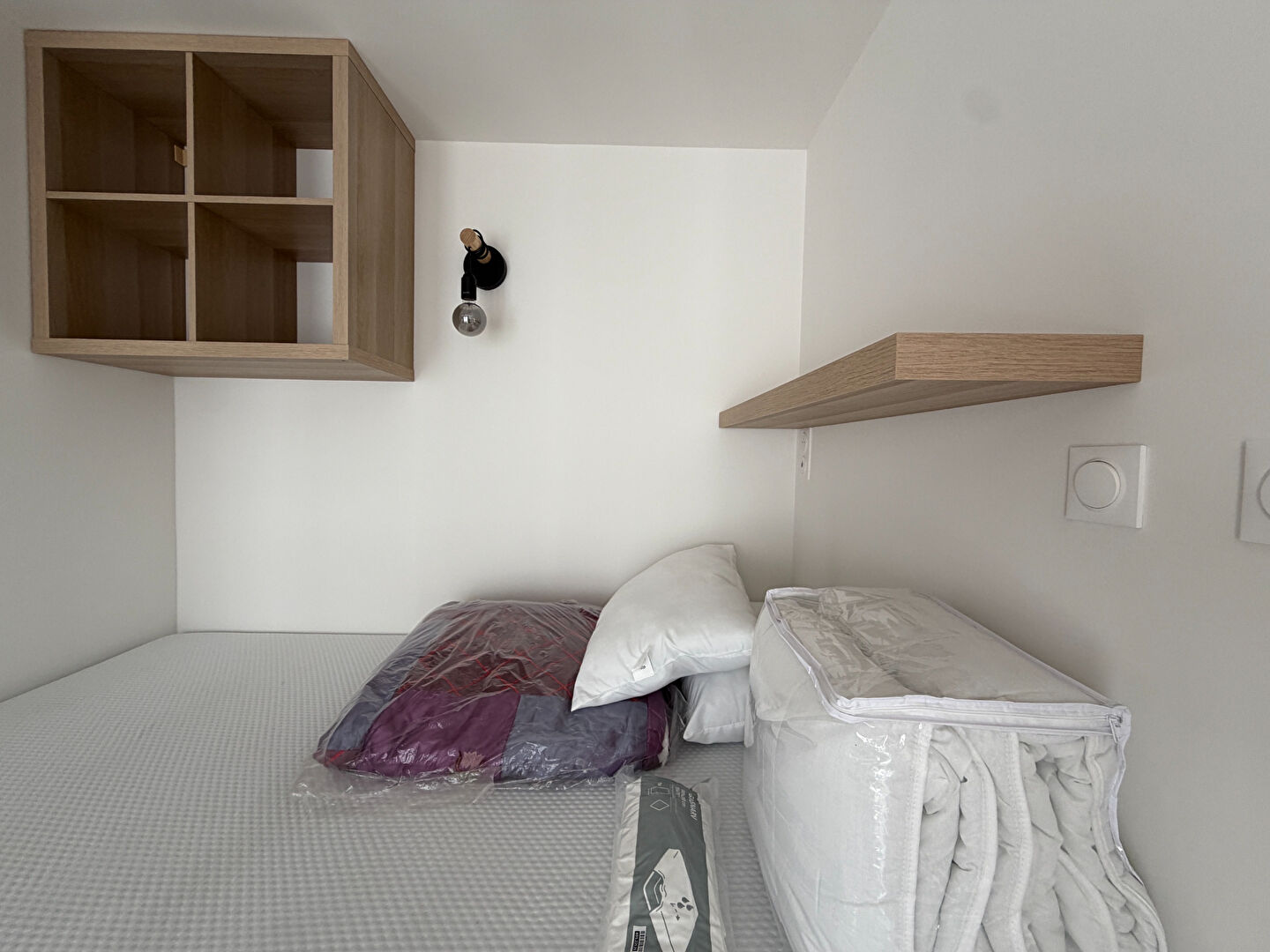 Studio neuf à Louviers meublé