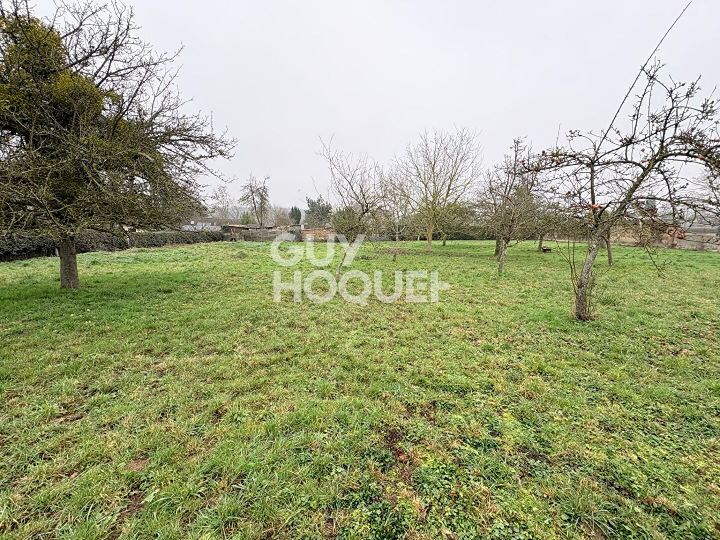 TERRAIN A BATIR - 1 152 m²  - NON VIABILISÉ