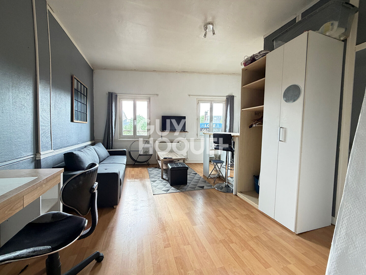 Studio meuble à 2mn de la gare de ROUEN.