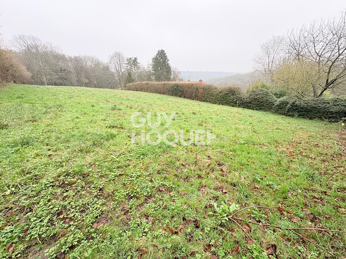 Terrain viabilisé CONSTRUCTIBLE, 4420m² - 27370