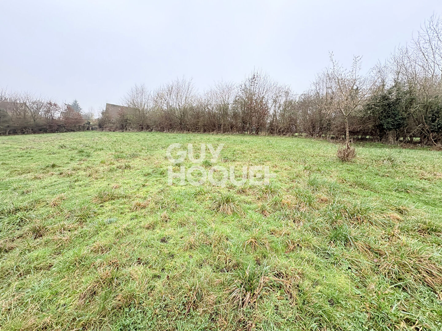 Terrain viabilisé CONSTRUCTIBLE, 4420m² - 27370