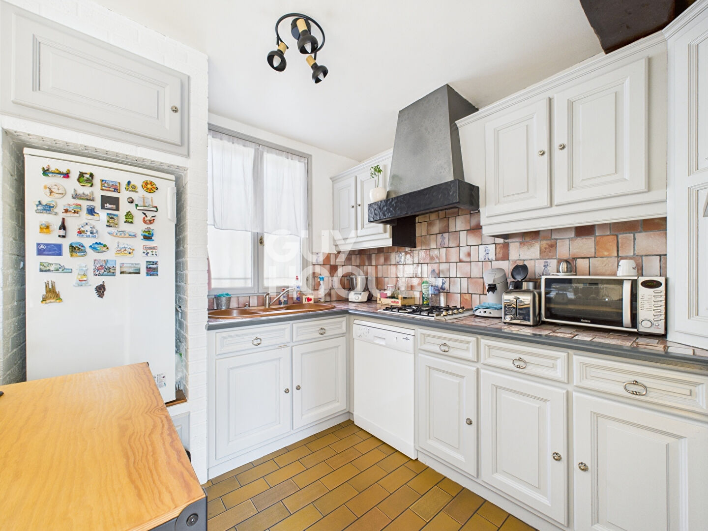 Maison à Saint-Pierre-lès-Elbeuf - 4 chambres, 180 m²