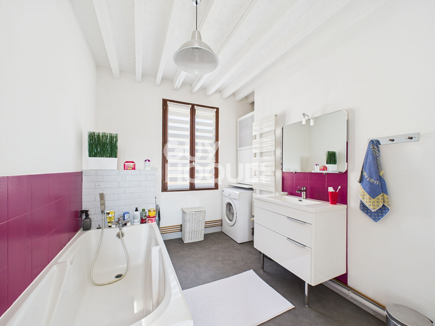 Maison à Saint-Pierre-lès-Elbeuf - 4 chambres, 180 m²