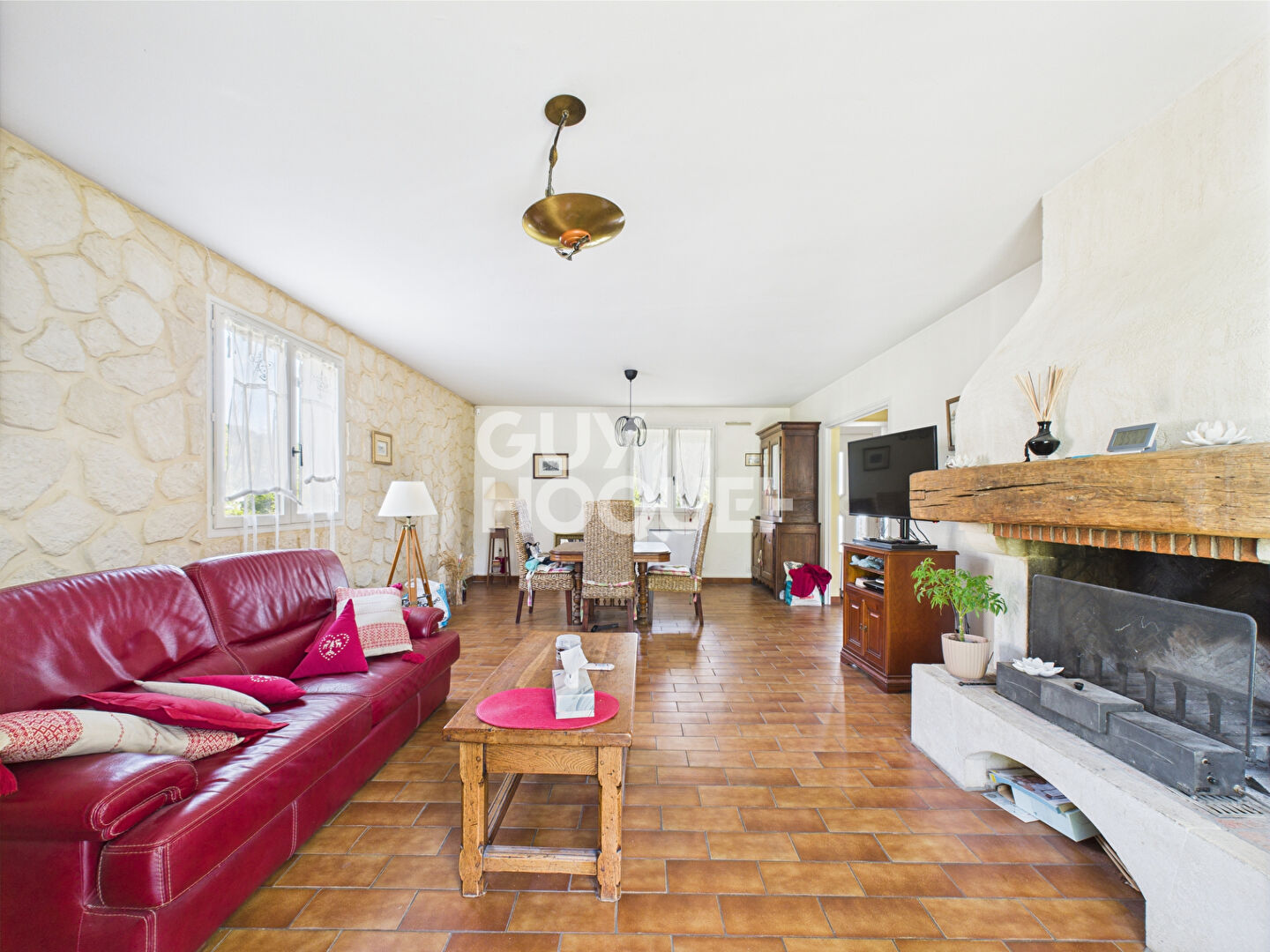 À vendre : Maison spacieuse à Bardouville - 5 chambres et jardin !