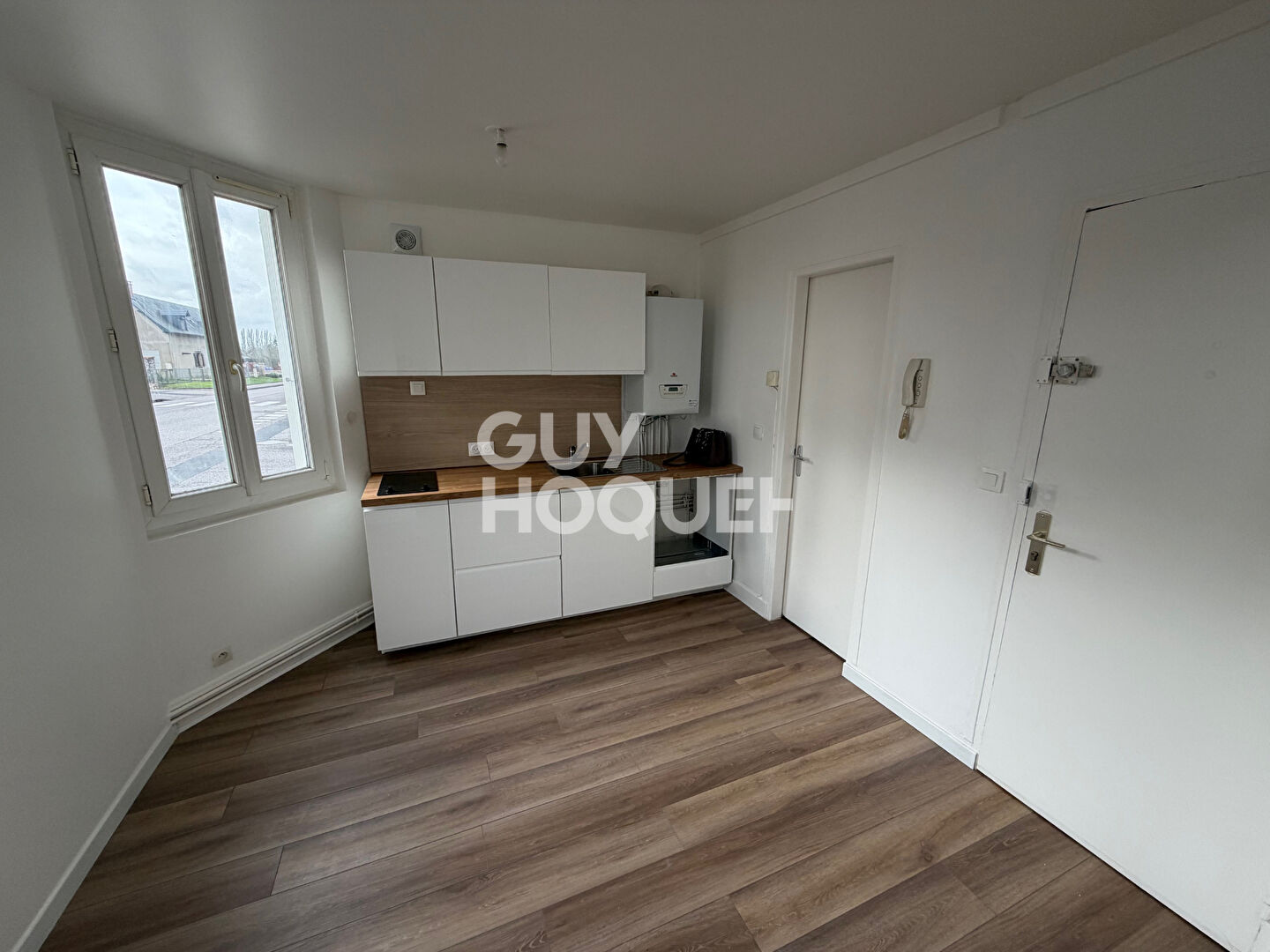 Appartement F2 refait à neuf à SAINT-OUEN-DU-TILLEUL- réf CPH-01face