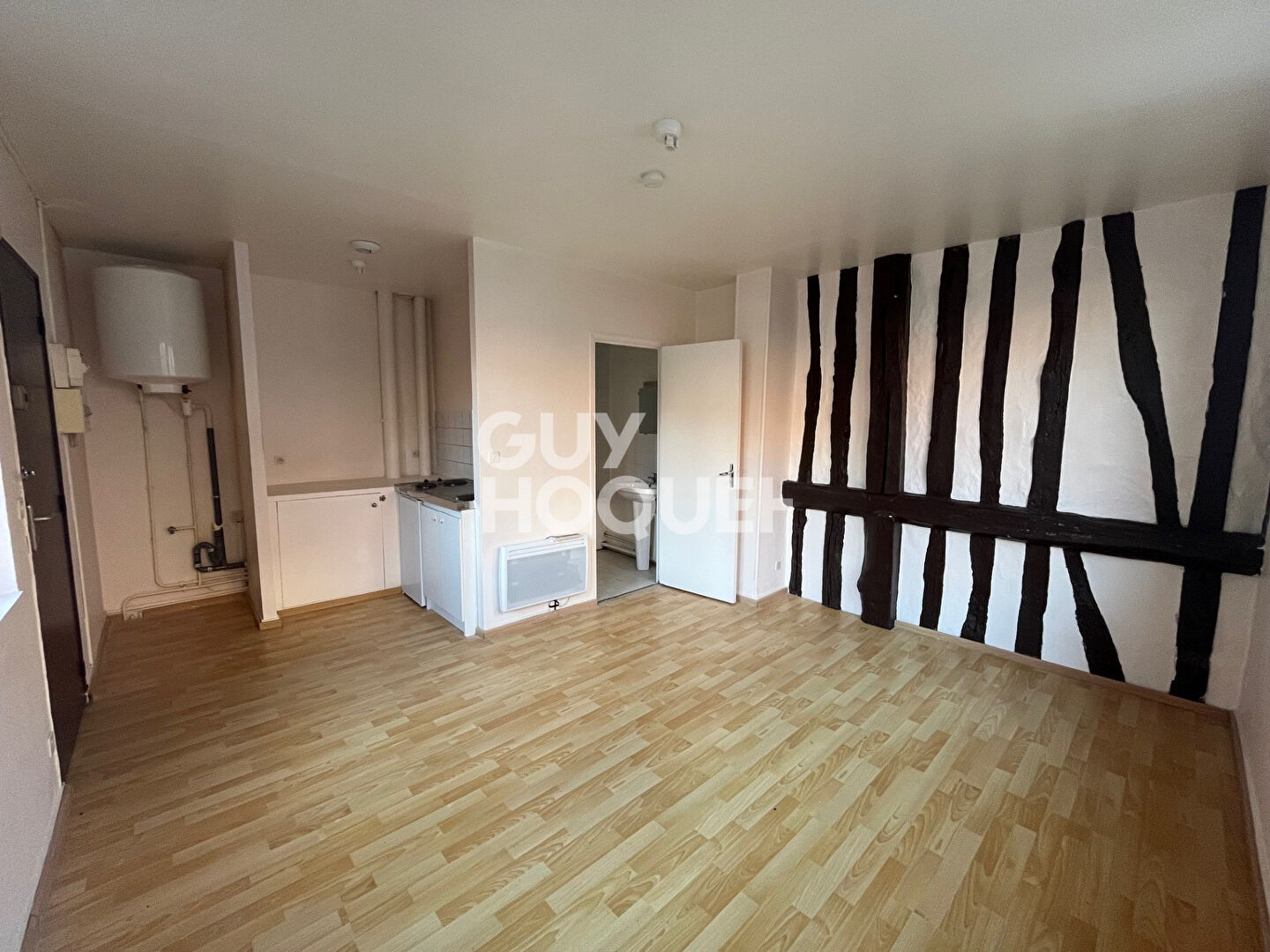 Appartement T1 STUDIO à louer à Elbeuf - Réf: GAPA-A5-T1