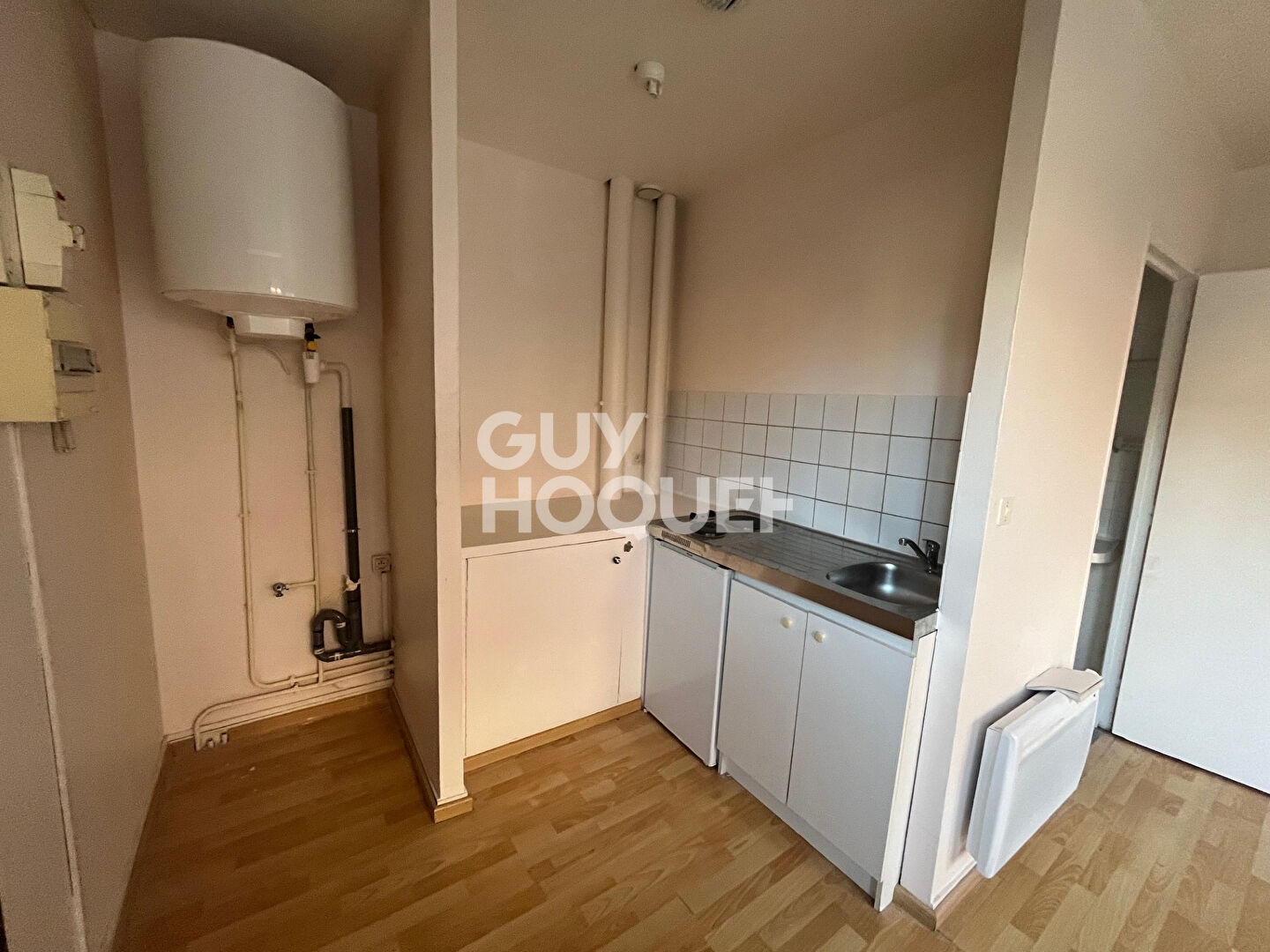 Appartement T1 STUDIO à louer à Elbeuf - Réf: GAPA-A5-T1