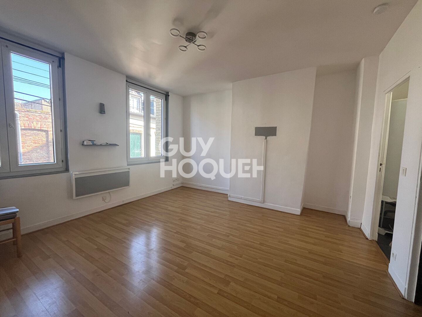 Appartement  T2 BIS AVEC GARAGE à louer à Caudebec-lès-Elbeuf- Réf  WADJ-1ETG