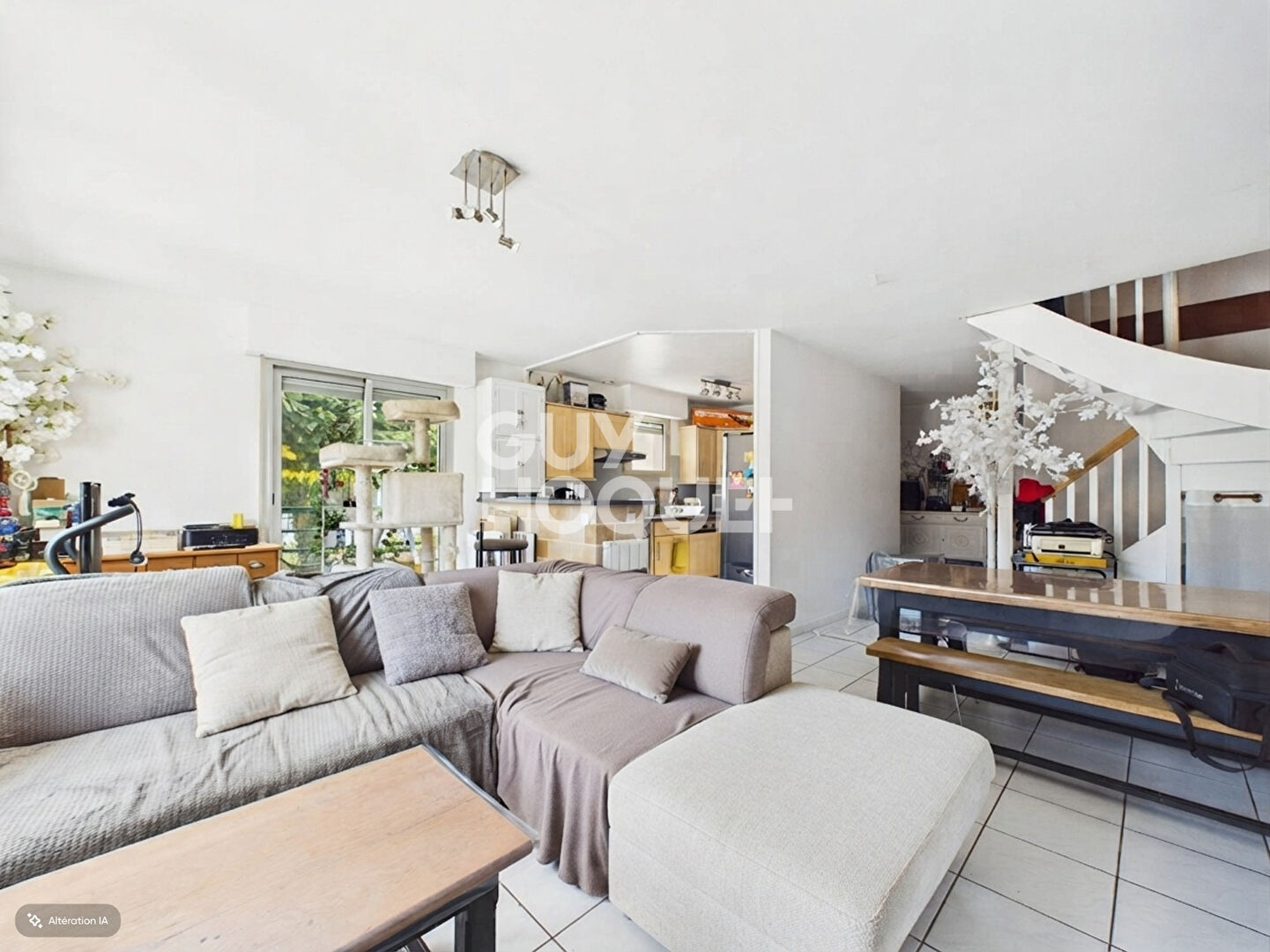 Appartement 4 pièces 93 m² · à Elbeuf · 92,6 m² · 125 000 €
