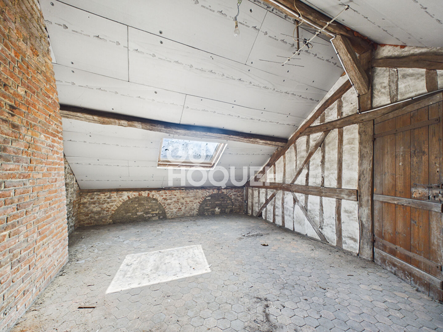 2 Maisons spacieuses à rénover à Saint-Pierre-lès-Elbeuf - Fort potentiel !