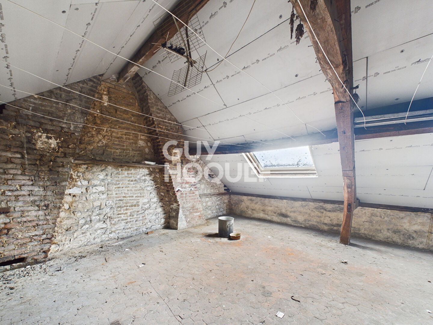 2 Maisons spacieuses à rénover à Saint-Pierre-lès-Elbeuf - Fort potentiel !