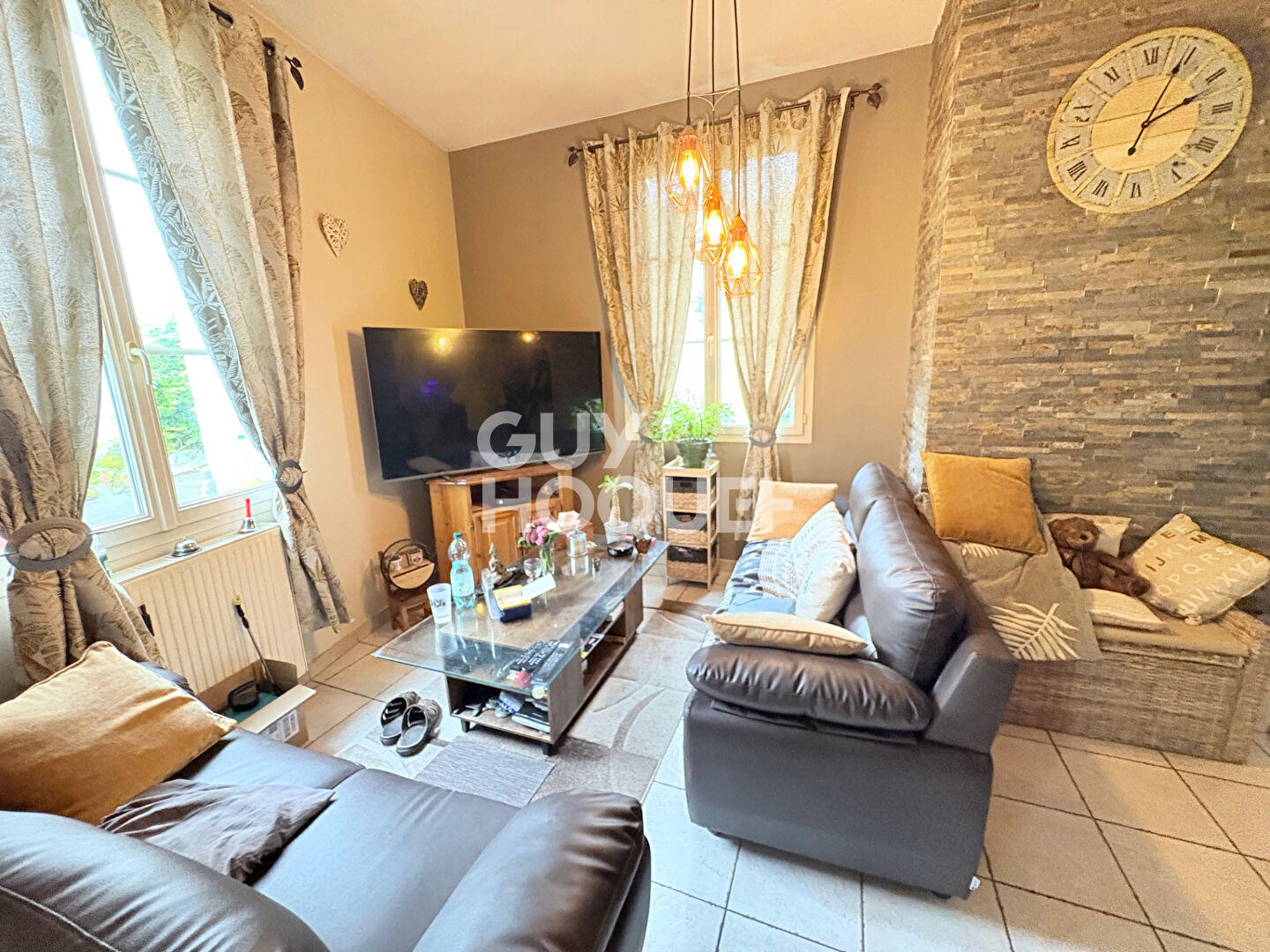 Ensemble immobilier à Elbeuf comprenant deux maisons loués