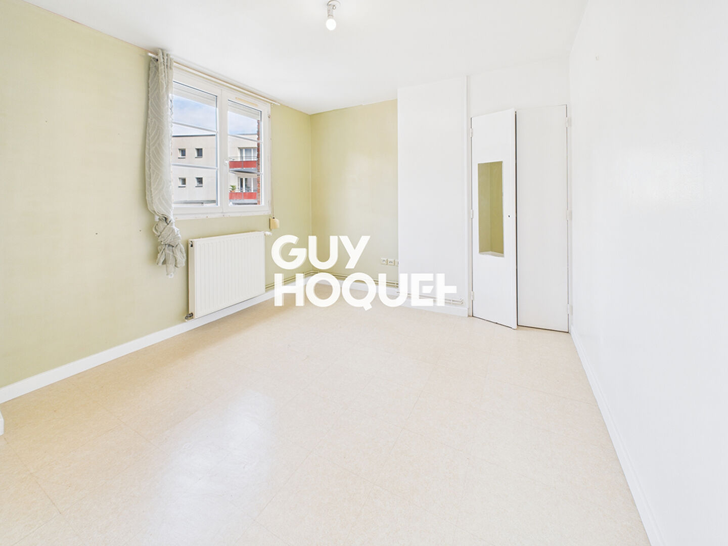 Maison T4 avec courette et garage à Oissel