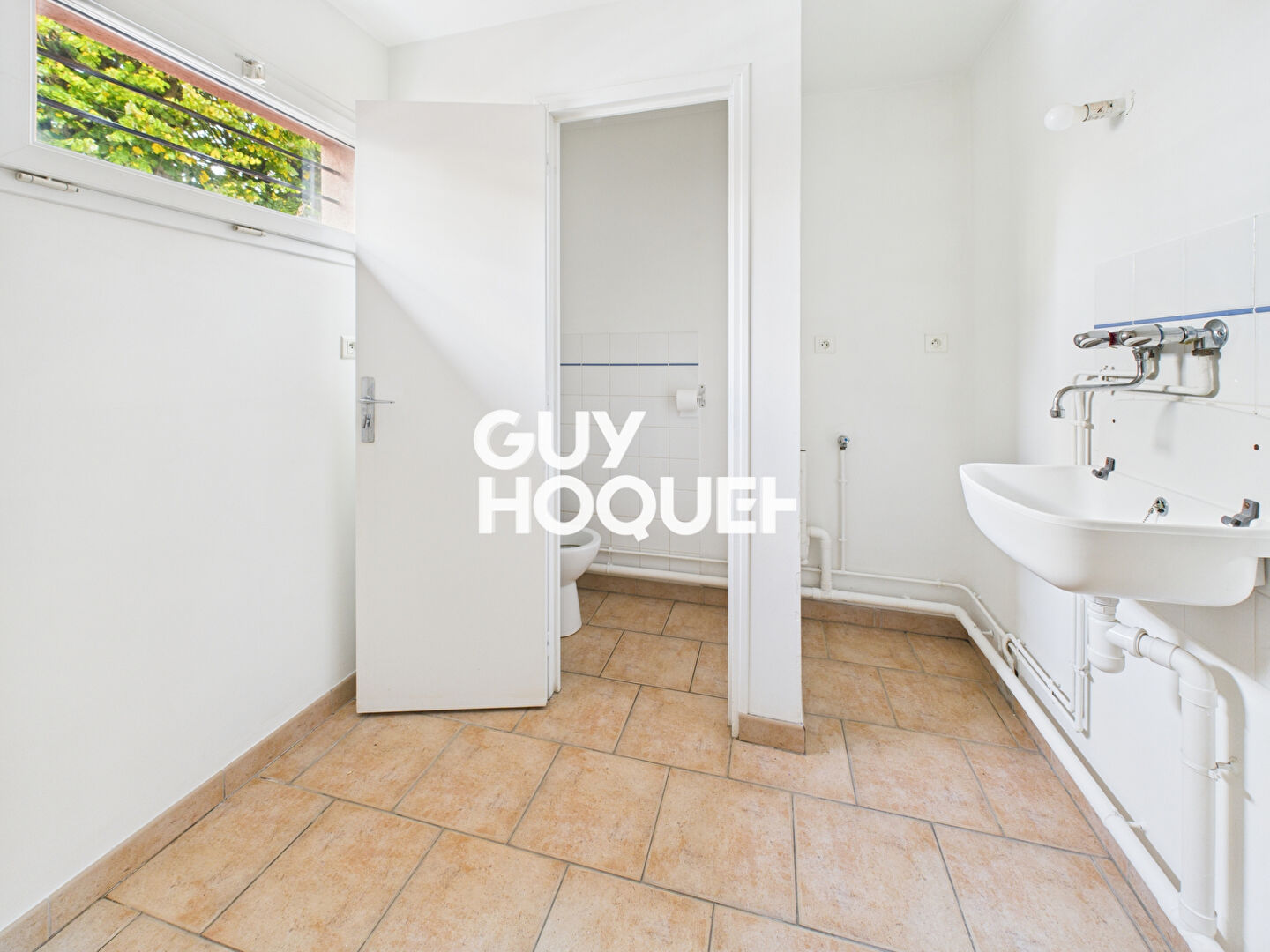 Maison T4 avec courette et garage à Oissel