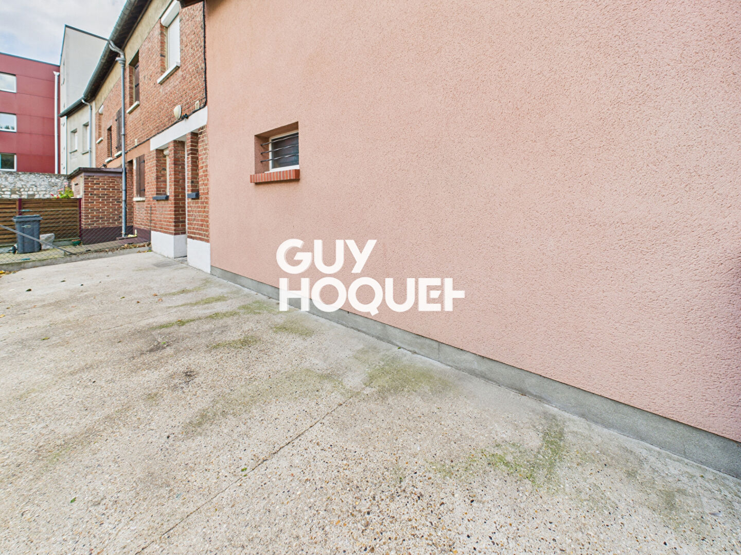 Maison T4 avec courette et garage à Oissel